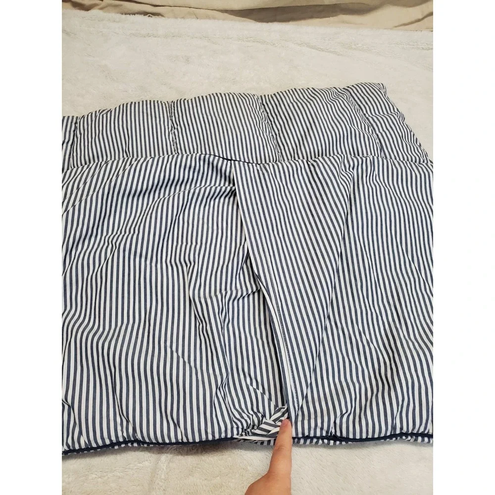 Pottery Barn White Blue Striped Quilted Standard Pillowcases Sham Set 2 Classic